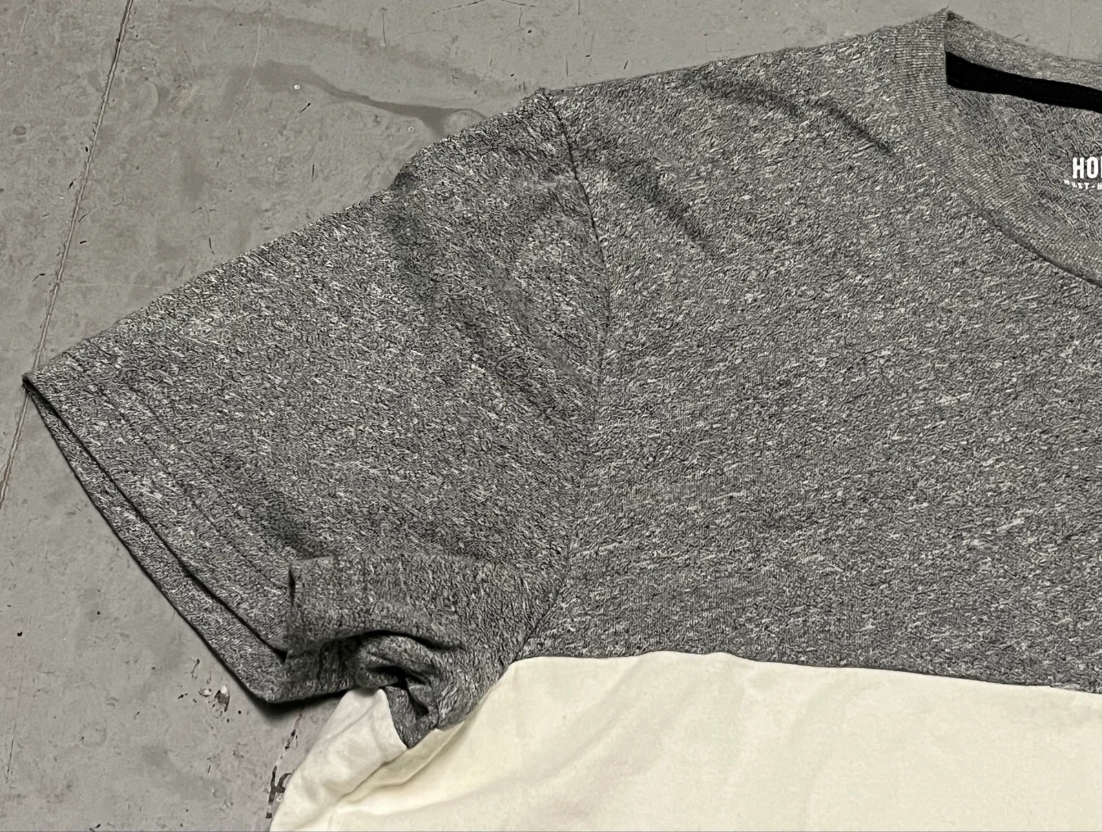 Two-tone grey white hollister t-shirt – photo 8